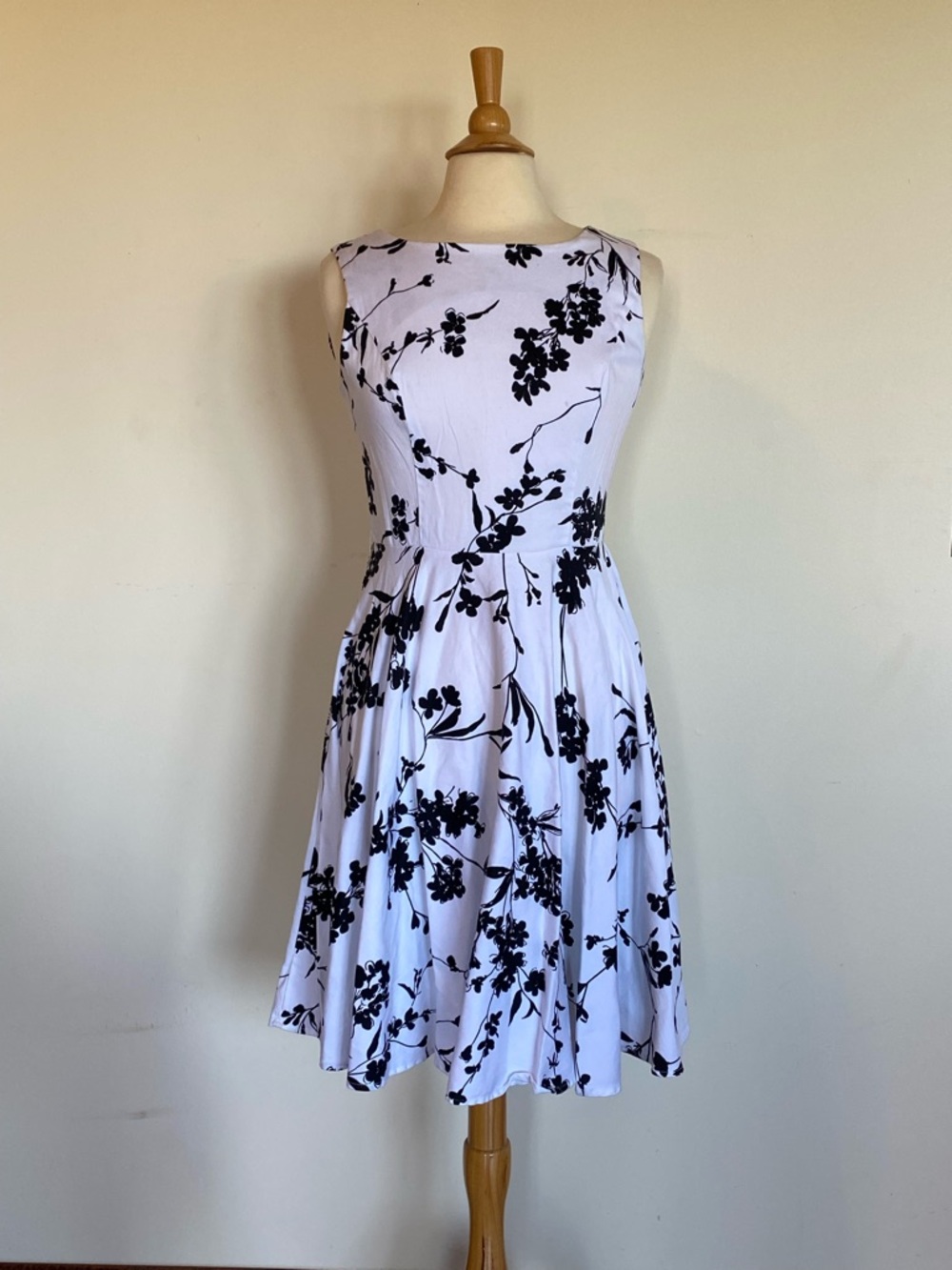 Grace Karin White Midi Dress with Black Floral Print Fit and Flare Medium